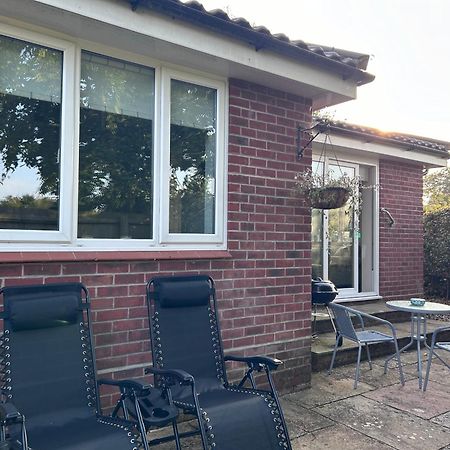 Hamble House Holiday Let ウッドブリッジ エクステリア 写真
