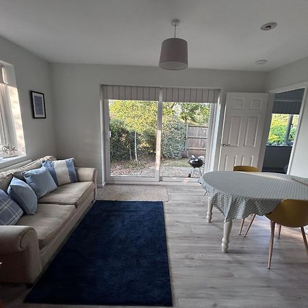 Hamble House Holiday Let ウッドブリッジ エクステリア 写真