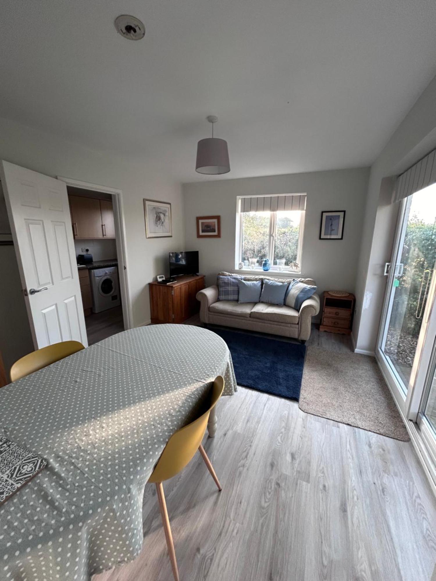 Hamble House Holiday Let ウッドブリッジ エクステリア 写真