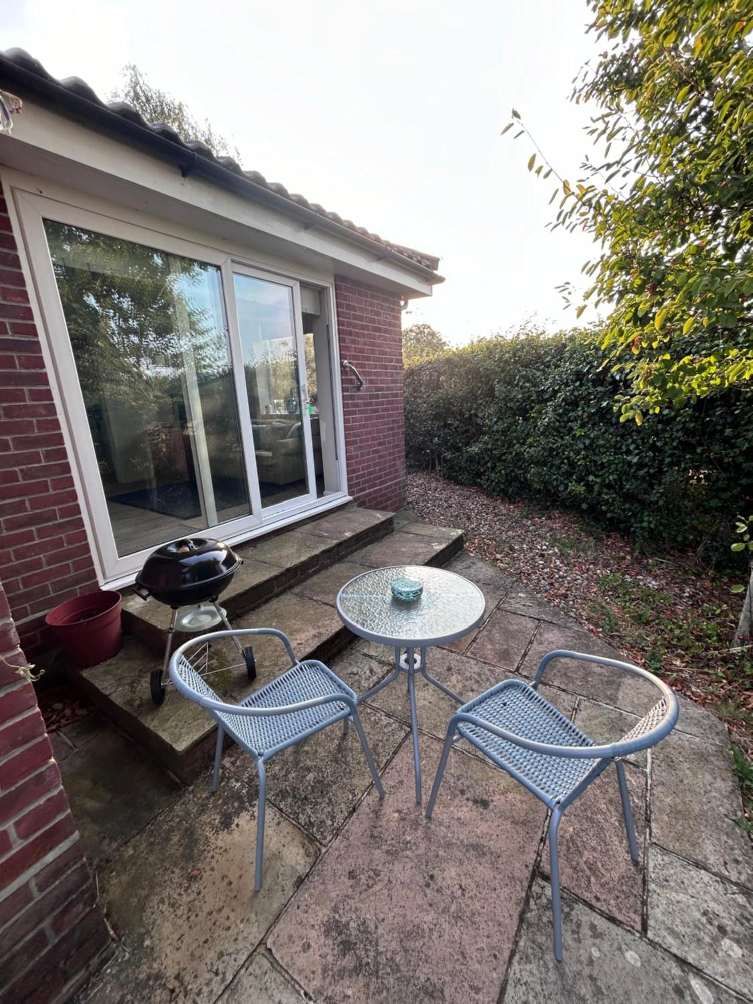 Hamble House Holiday Let ウッドブリッジ エクステリア 写真